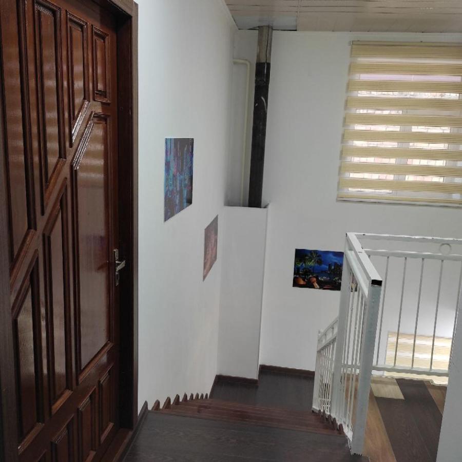 Abs Guest House Osh Exterior photo