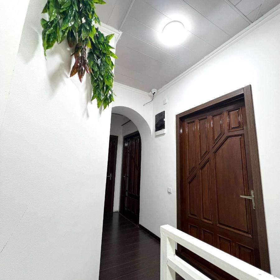 Abs Guest House Osh Exterior photo
