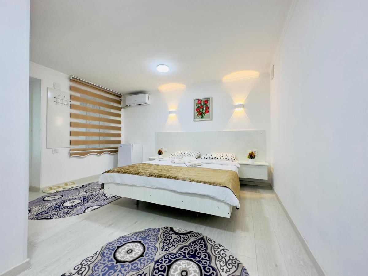 Abs Guest House Osh Exterior photo