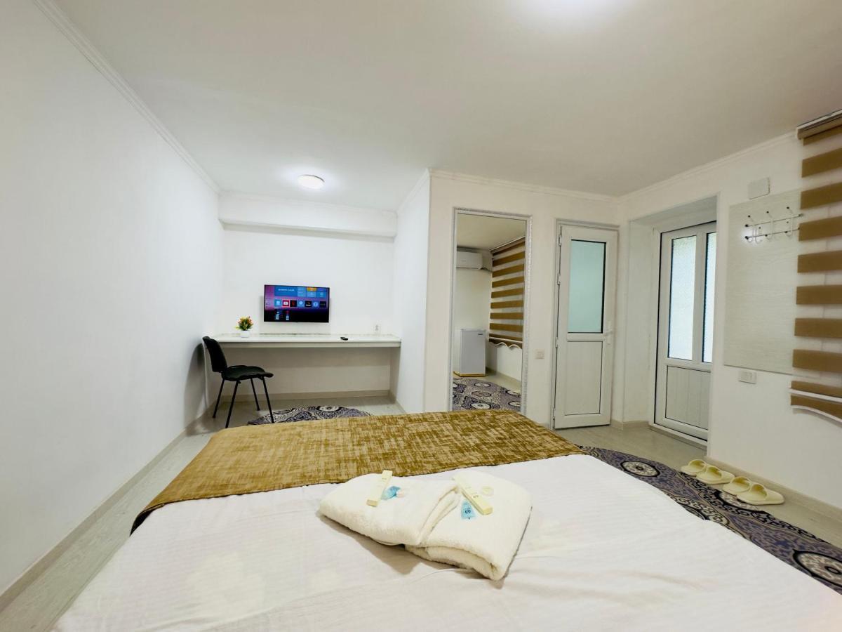 Abs Guest House Osh Exterior photo